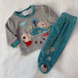 Cozy Kids Pajama Set with Bear Design
